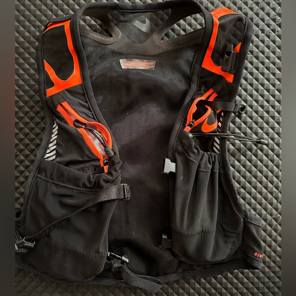 Nike Trail Running hydration vest